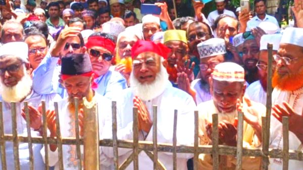 পীরগঞ্জে শহীদ আবু সাঈদের কবর জিয়ারত করলেন জামায়াতের আমির।